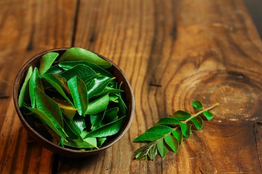 Top 10 Health Benefits and Uses of Curry Leaves