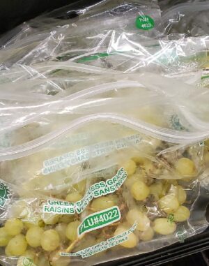 GRAPES GREEN