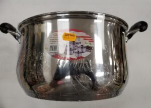 COOKING POT WITH COVER