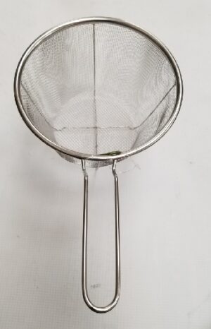STRAINER 18 CM