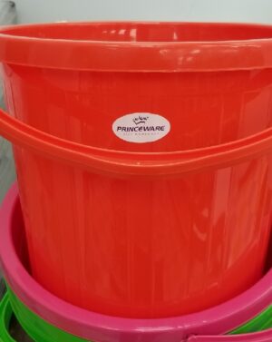 PLASTIC BUCKET